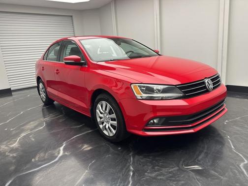 2015 Volkswagen Jetta Auto SE w/Connectivity/Navigation