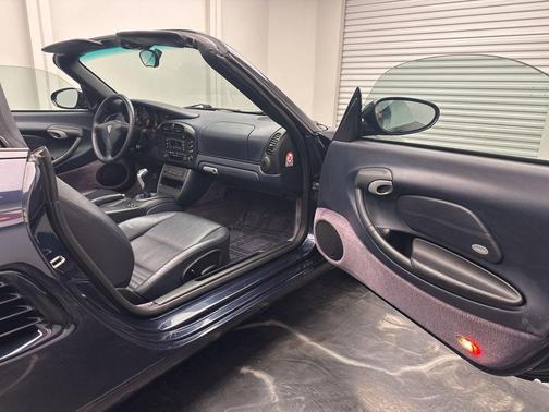 2003 Porsche Boxster Base