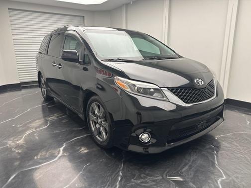 2017 Toyota Sienna SE