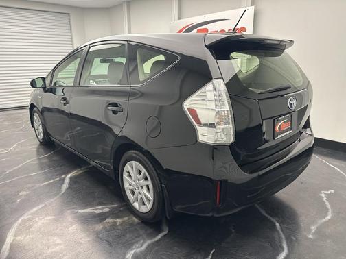 2013 Toyota Prius v Two