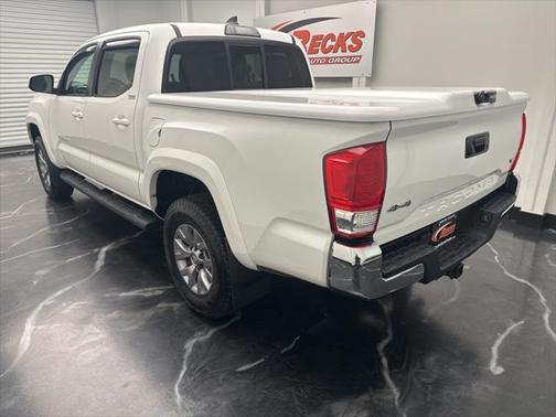 2017 Toyota Tacoma SR5