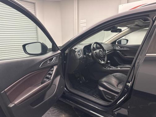 2017 Mazda Mazda3 Grand Touring