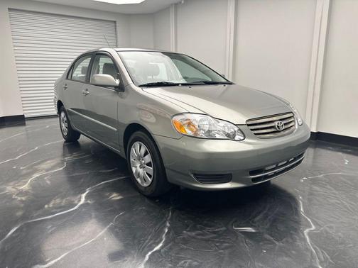 Mineral Green Opalescent 2004 Toyota Corolla LE