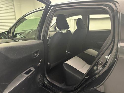 Black Sand Pearl 2012 Toyota Yaris L