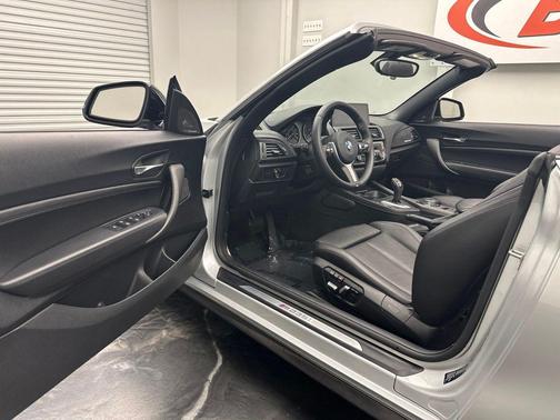 Glacier Silver Metallic 2016 BMW M2 Base