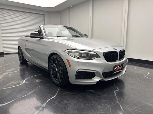 Glacier Silver Metallic 2016 BMW M235 i xDrive