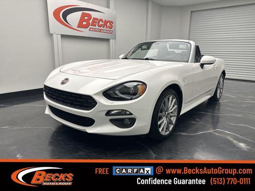 Bianco Gelato White 2017 FIAT 124 Spider Base