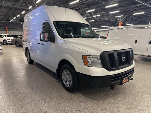 2021 Nissan NV Cargo NV2500 HD SV V8