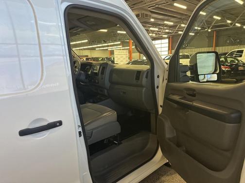 2021 Nissan NV Cargo NV2500 HD SV V8