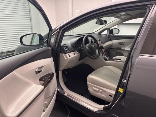 2012 Toyota Venza LE