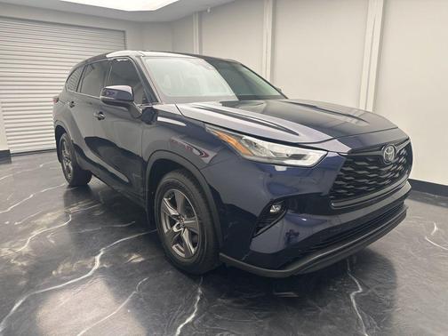 2020 Toyota Highlander L