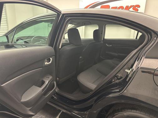 Crystal Black Pearl 2015 Honda Civic SE