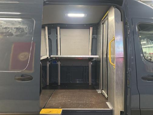 2019 Mercedes-Benz Sprinter 2500 Standard Roof