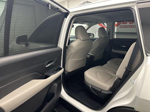 2024 Toyota Grand Highlander Hybrid XLE