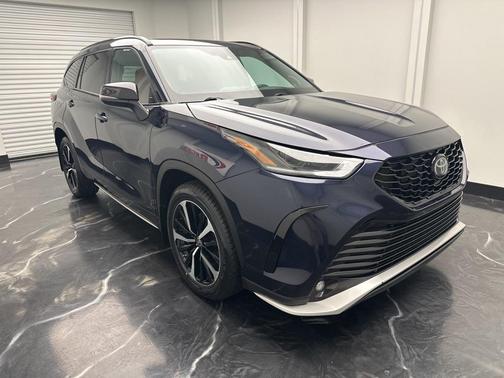 2022 Toyota Highlander XSE
