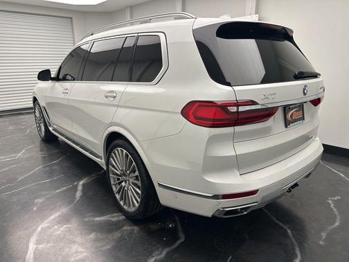 2020 BMW X7 xDrive40i