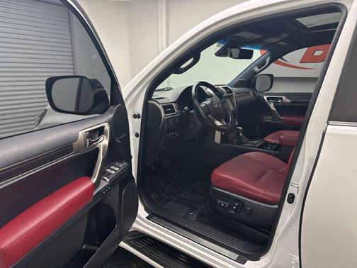 Starfire Pearl 2021 Lexus GX 460 Premium