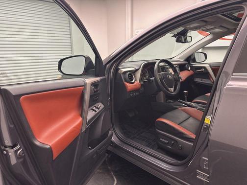 Magnetic Gray Metallic 2014 Toyota RAV4 Limited
