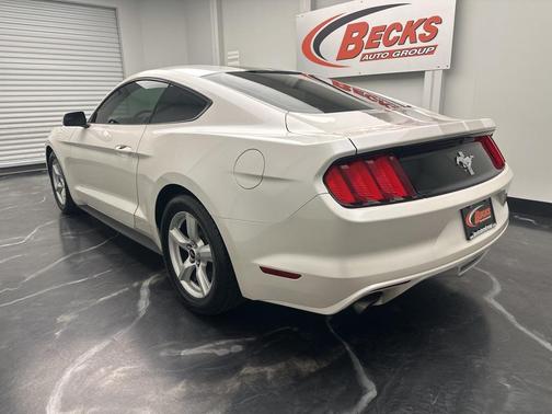 2017 Ford Mustang V6