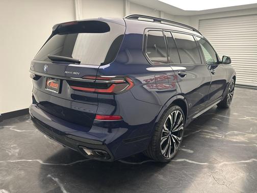 2024 BMW X7 xDrive40i