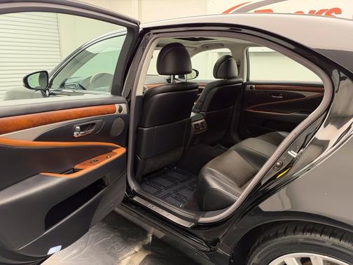 Obsidian 2013 Lexus LS 460 Base