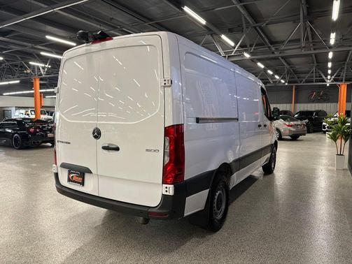 White 2022 Mercedes-Benz Sprinter 1500 Standard Roof I4