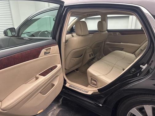 2011 Toyota Avalon Limited