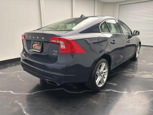 Caspian Blue Metallic 2015 Volvo S60 T5 Platinum