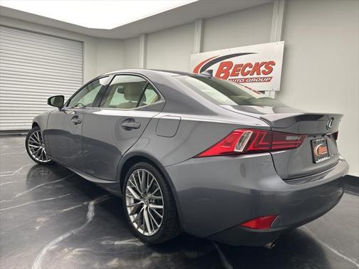 2016 Lexus IS 300 Base