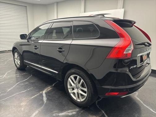 2017 Volvo XC60 T5