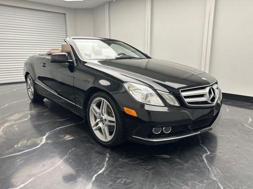 Black 2011 Mercedes-Benz E-Class E 350