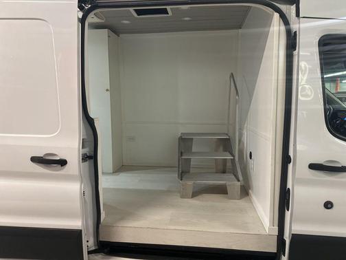 2018 Ford Transit-250 Base
