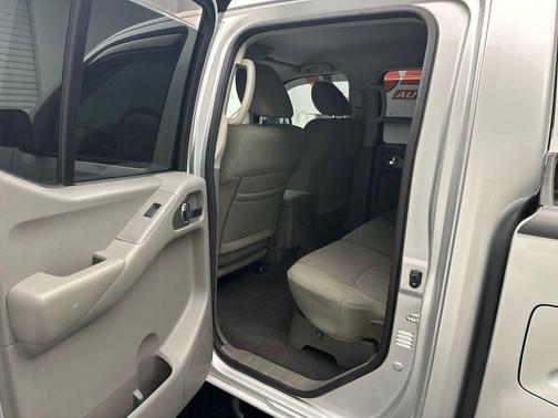 Brilliant Silver Metallic 2019 Nissan Frontier SV