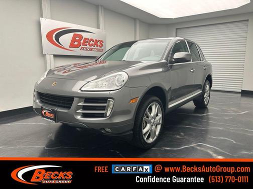 Meteor Gray Metallic 2010 Porsche Cayenne Cayenne