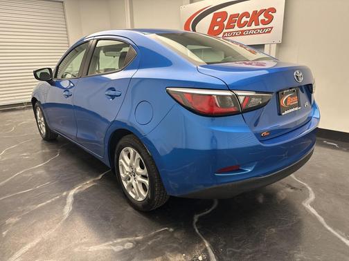 2017 Toyota Yaris iA Base