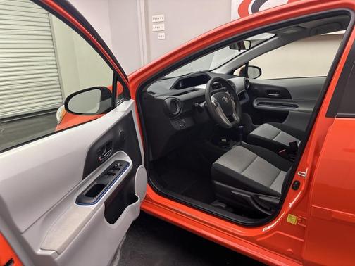 2012 Toyota Prius c Four