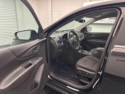 Mosaic Black Metallic 2021 Chevrolet Equinox 1LT