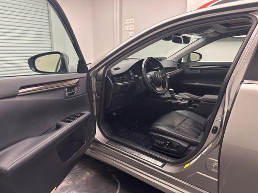 2016 Lexus ES 350 Base