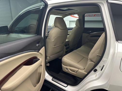 White Diamond Pearl 2016 Acura MDX 3.5L