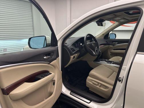White Diamond Pearl 2016 Acura MDX 3.5L