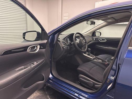 Deep Blue Pearl 2016 Nissan Sentra SV