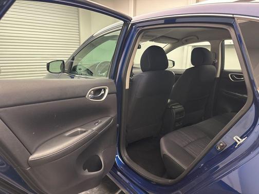 Deep Blue Pearl 2016 Nissan Sentra SV