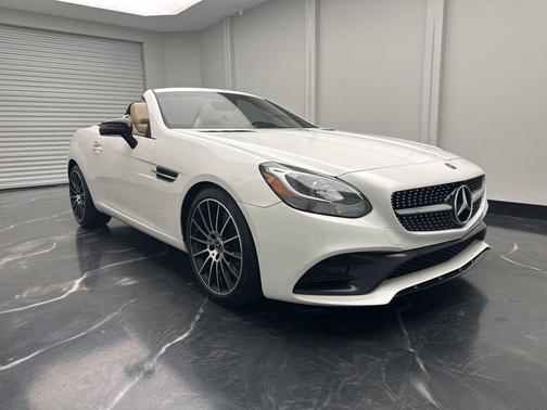 White 2018 Mercedes-Benz SLC 300 Base