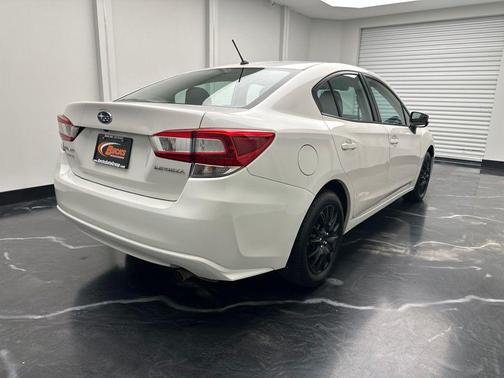 Crystal White Pearl 2022 Subaru Impreza Base