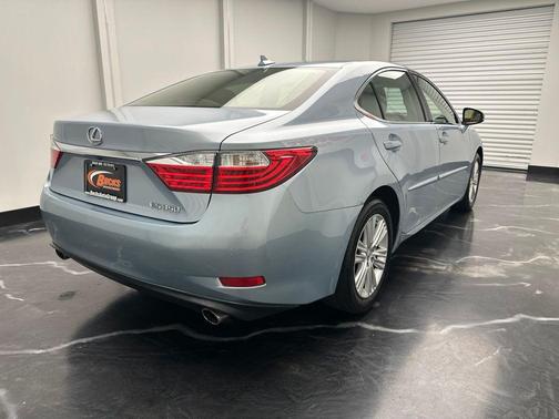 Cerulean Blue Metallic 2013 Lexus ES 350 Base