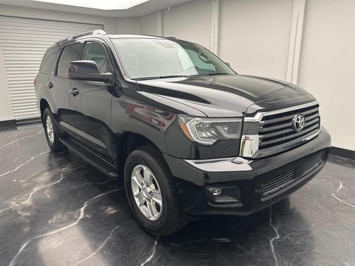 2019 Toyota Sequoia SR5