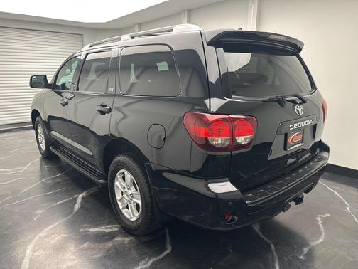 2019 Toyota Sequoia SR5