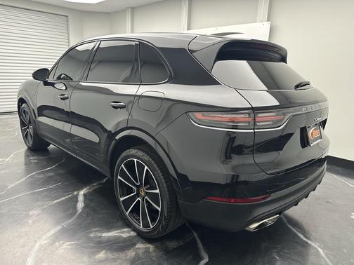 2019 Porsche Cayenne Base
