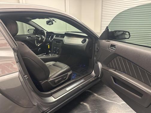 2011 Ford Mustang GT Premium