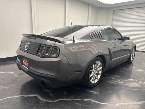 2011 Ford Mustang GT Premium
